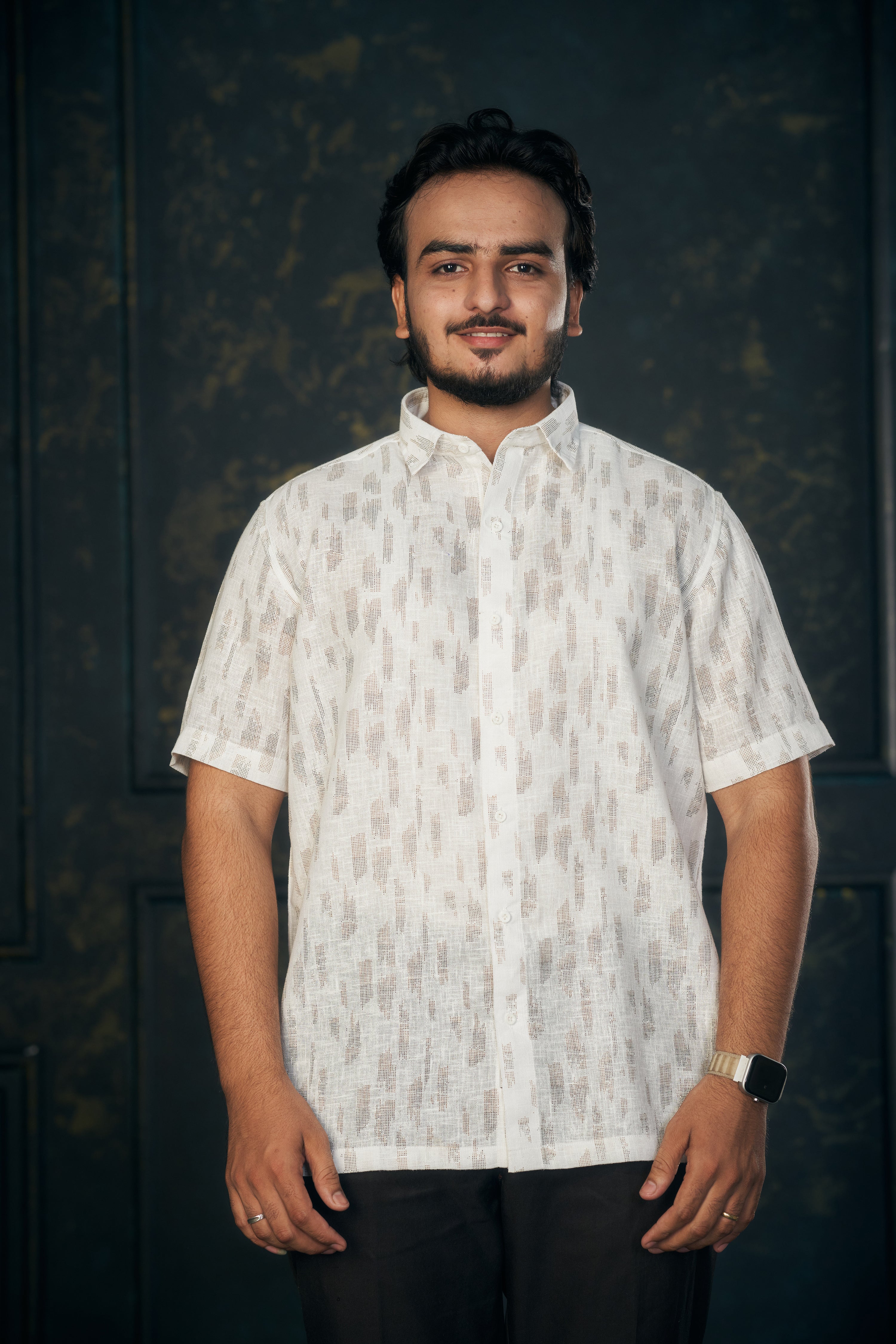 White Elegance.(Light Gold)