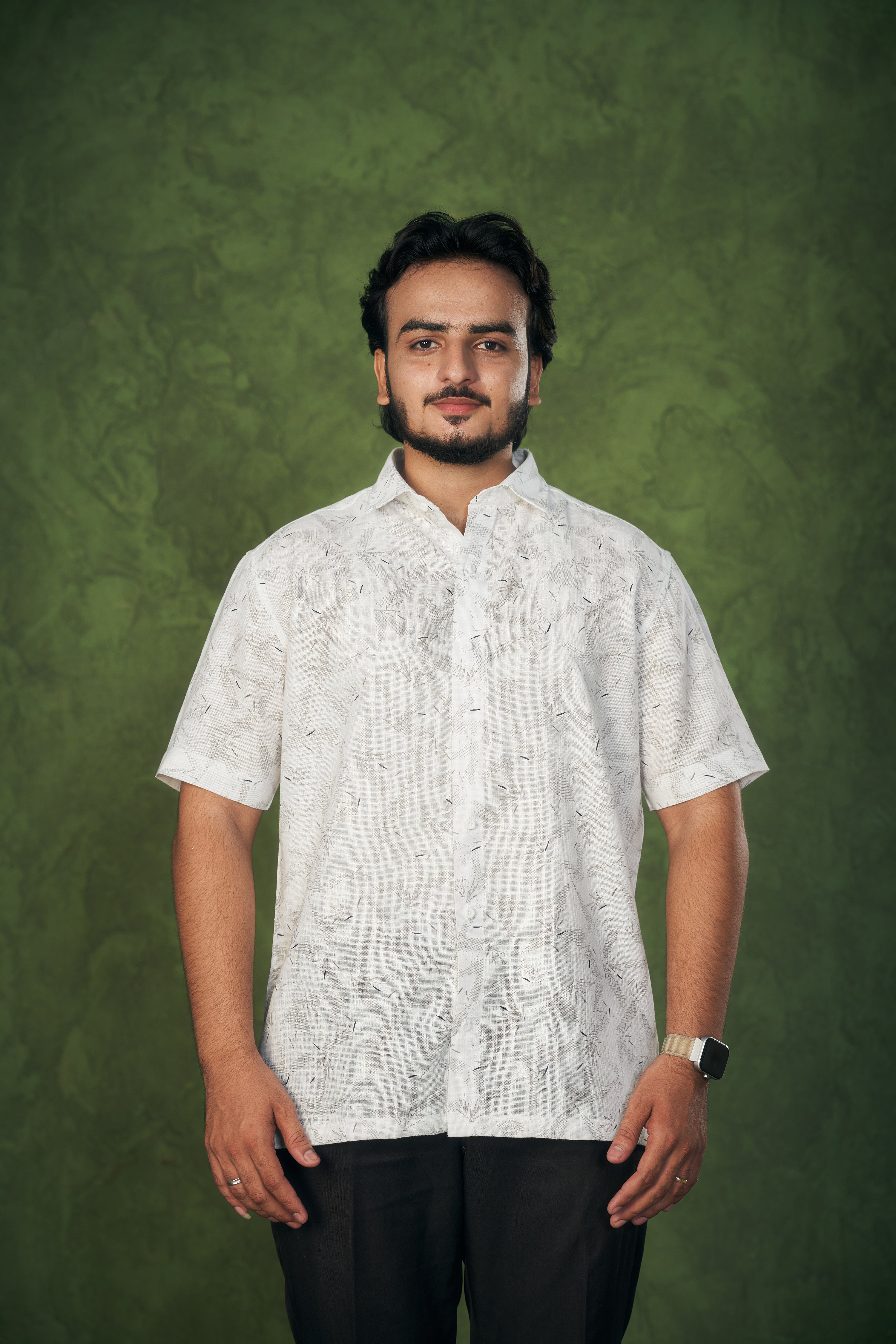 Mensoline White Short Sleeve Cotton-Linen Shirt with Leaf Pattern.