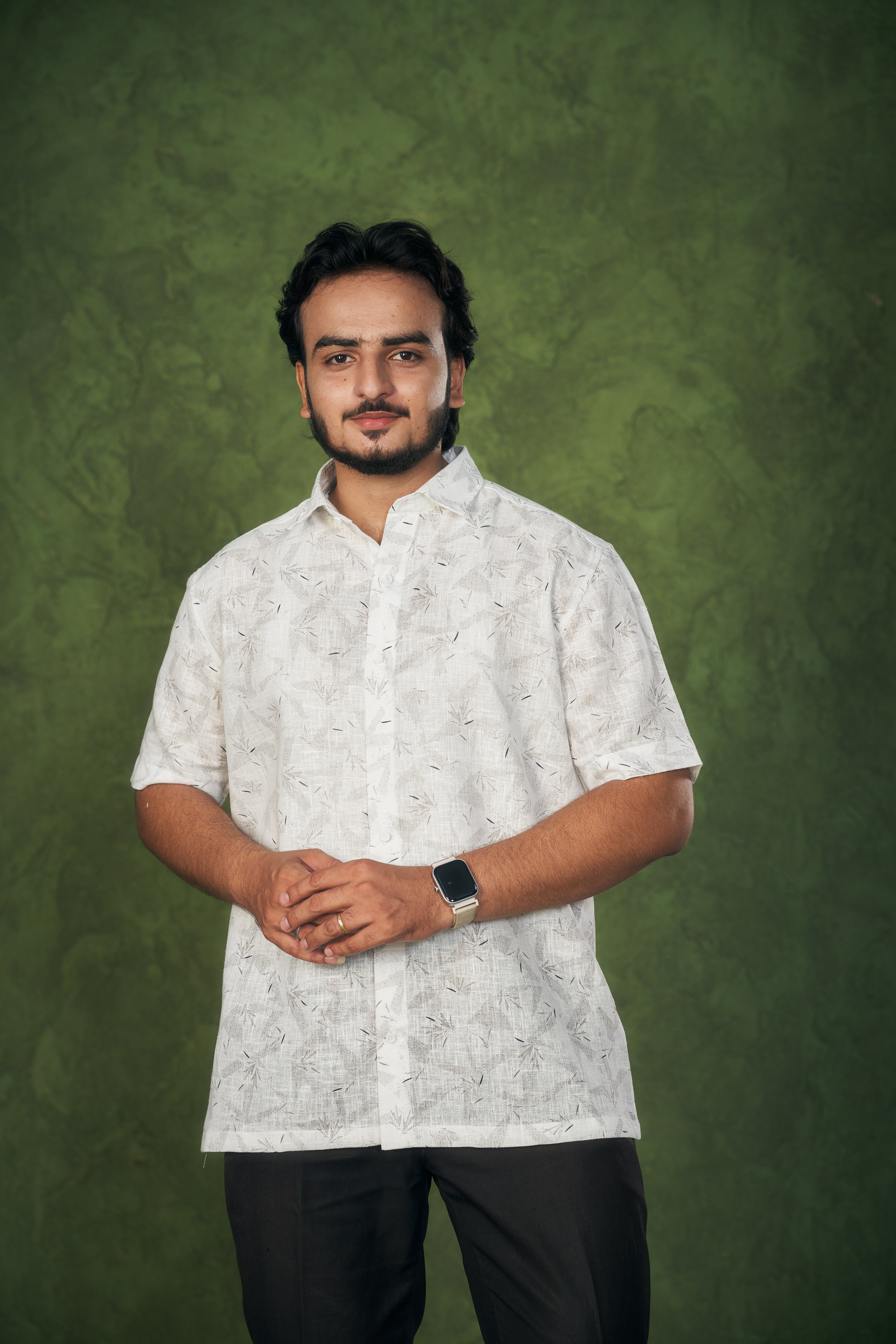 Mensoline White Short Sleeve Cotton-Linen Shirt with Leaf Pattern.