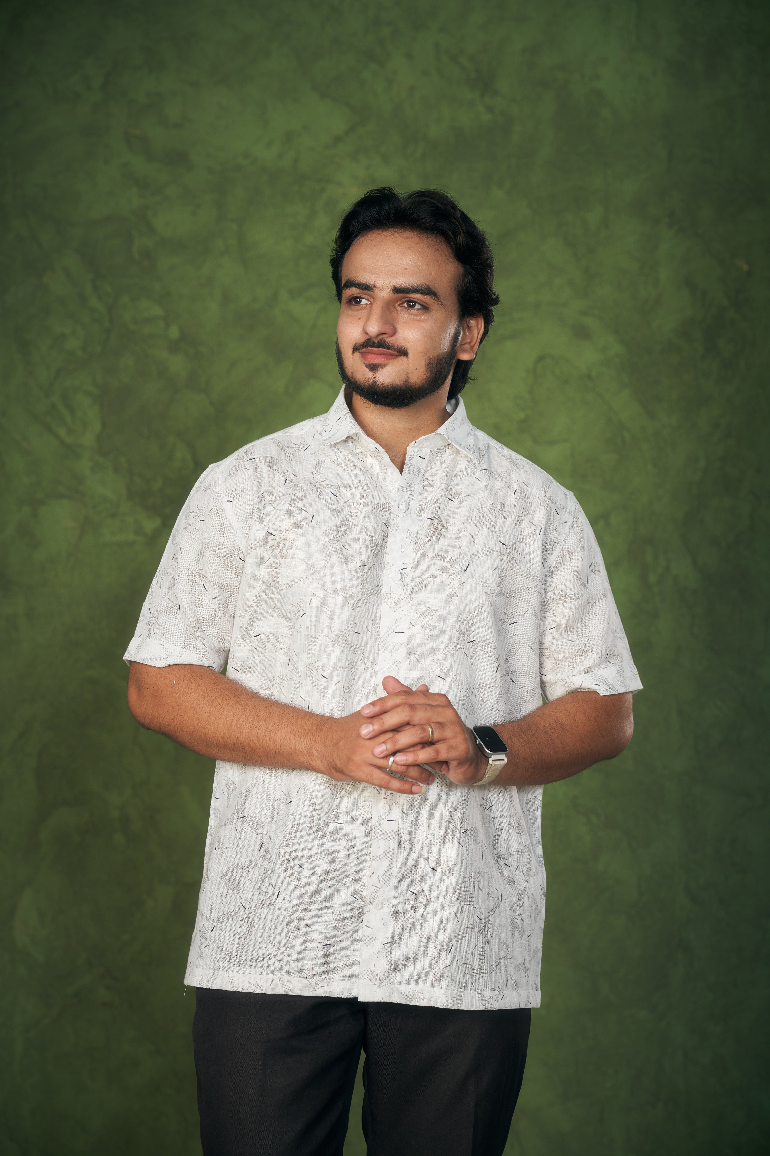 Mensoline White Short Sleeve Cotton-Linen Shirt with Leaf Pattern.
