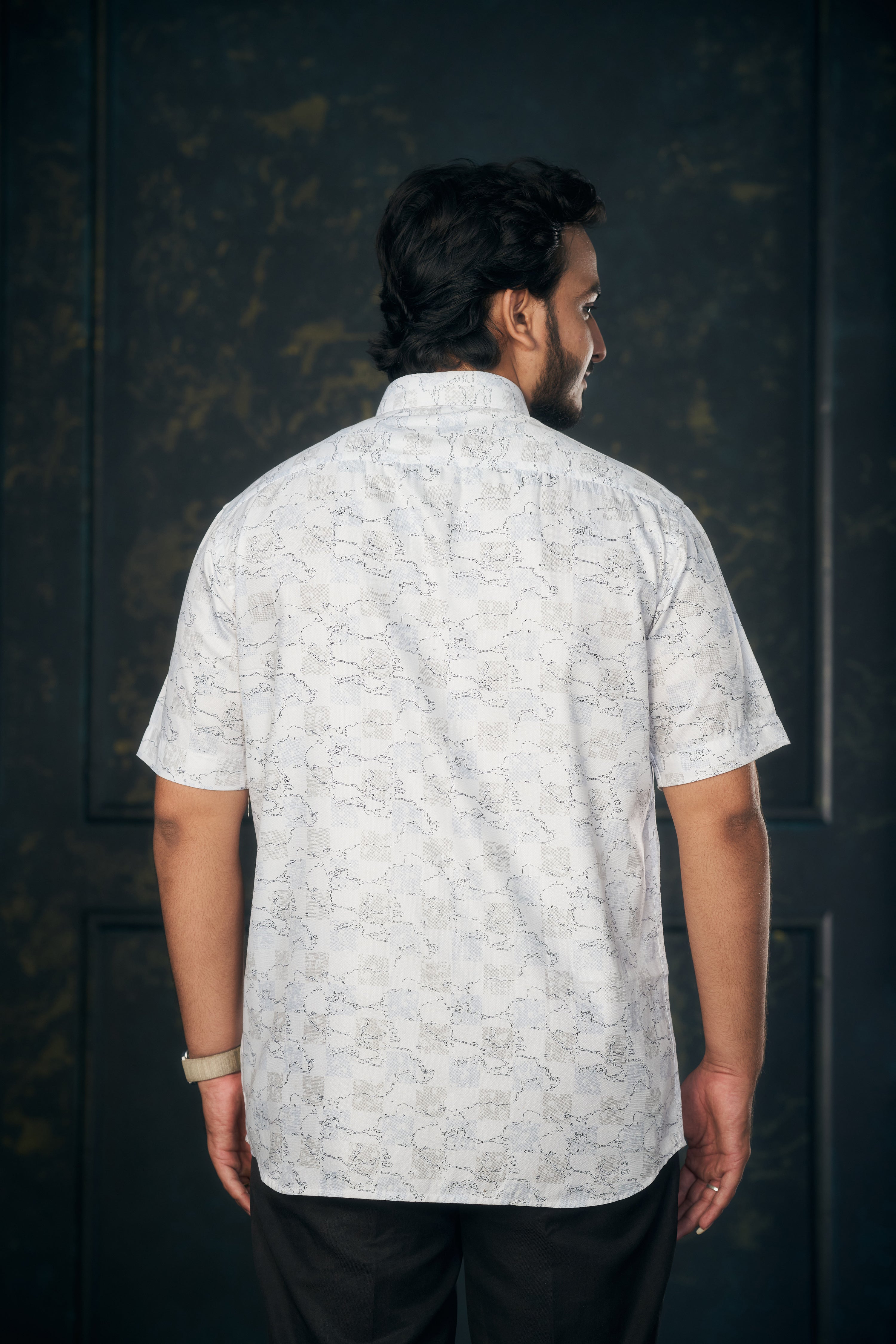 Mensoline Men’s White Abstract Printed Twill Shirt. (Light Blue)