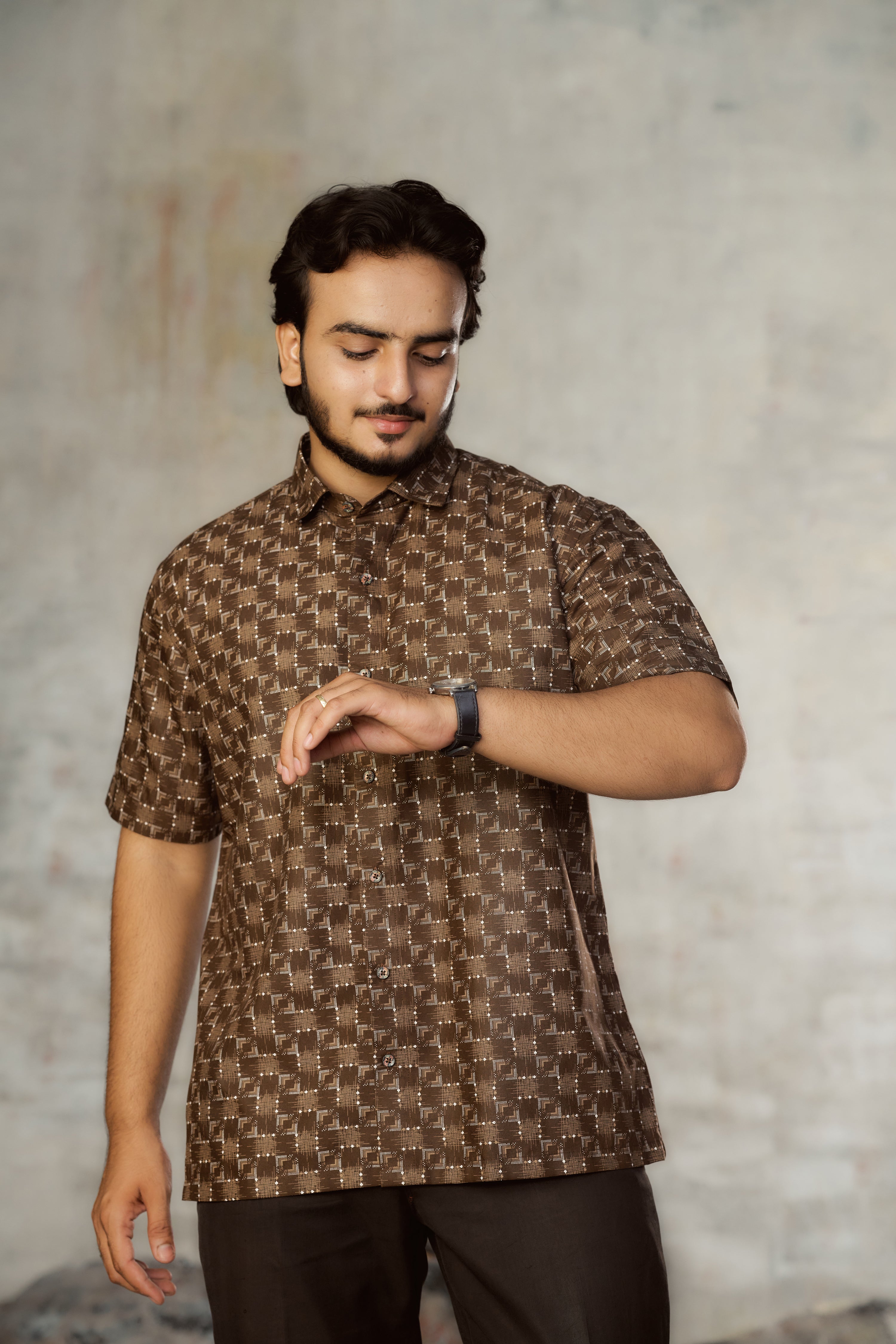Mensoline Men's Brown Geometric Check Printed Shirt.