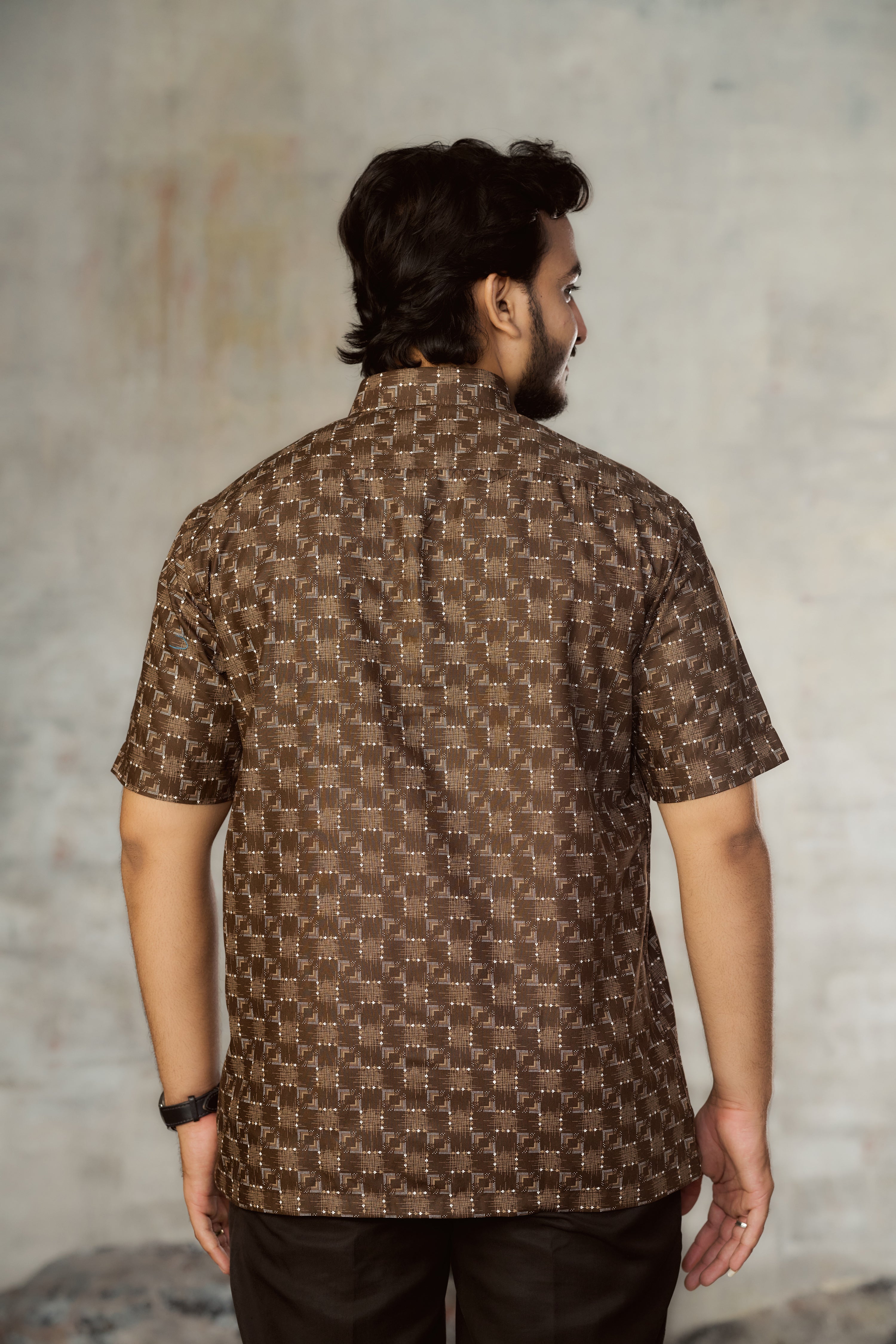 Mensoline Men's Brown Geometric Check Printed Shirt.